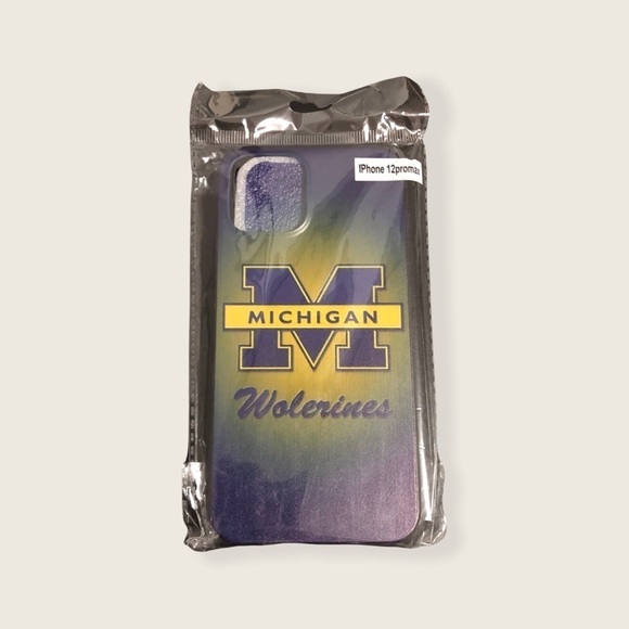 Michigan Wolverines Plastic Phone Case - iPhone 12 Pro Max - Picture 1 of 3